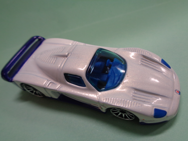 Illustration for article titled MASERATI MC12 BY HOT WHEELS